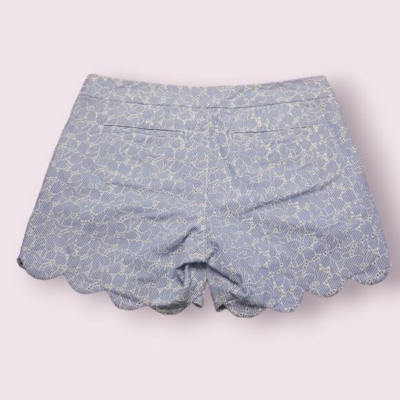 Lilly Pulitzer Buttercup Shorts Size 0 – Blue & White Eyelet – Scalloped Hem EUC - Picture 3 of 11
